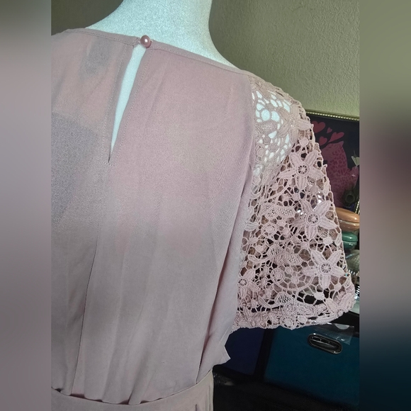 Shein Fit+ 28/30 Pink Floral Crochet Sleeve Dress - Picture 6 of 7